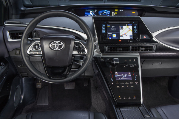 2016_Toyota_Fuel_Cell_Vehicle_011 copy
