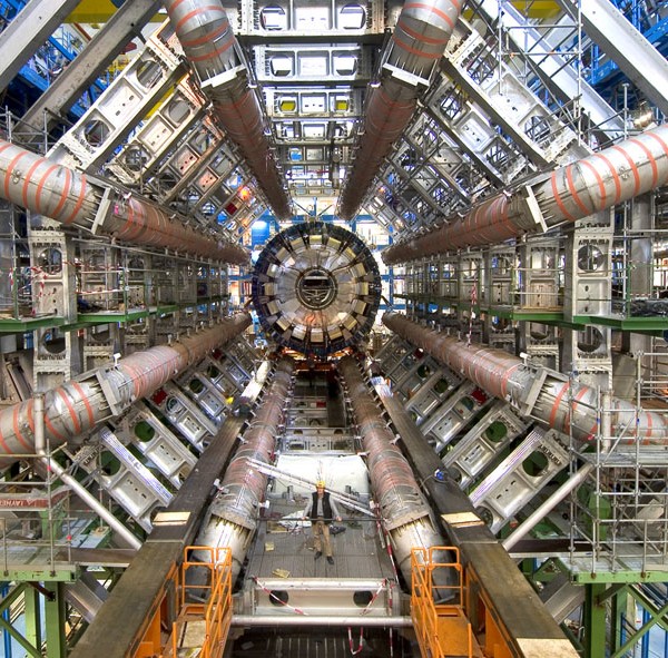 Σωμάτια Higgs και CERN