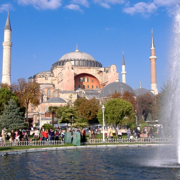 Κωνσταντινούπολη και Ισταμπούλ