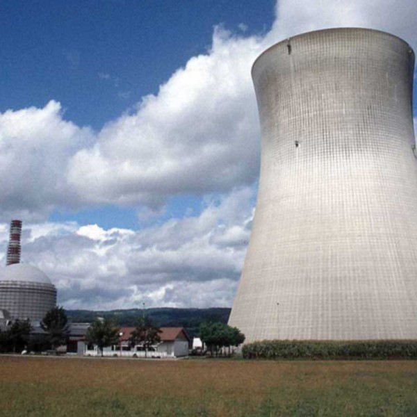Περιβαλλοντικά μηνύματα από Ολάντ για πυρηνικά και fracking
