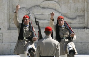 Ο Ελληνισμός στο σταυροδρόμι