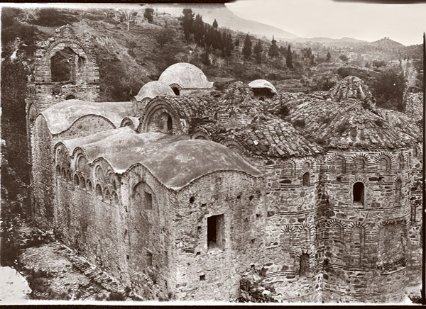 Τα βυζαντινά μνημεία στη νεότερη Ελλάδα