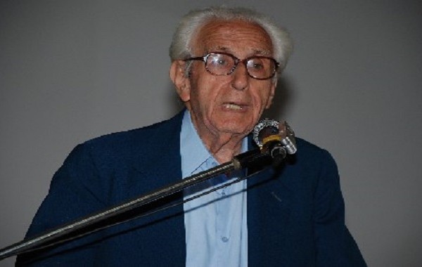 +Ιωάννης Κορναράκης (1926-13 Ιουλίου 2013)