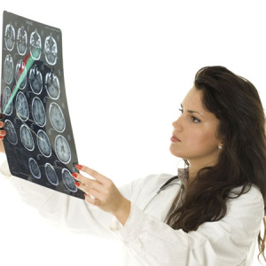 Εξετάζοντας τον εγκέφαλο: Σπινθηρογράφημα, αγγειογραφία, τομογραφία, υπέρηχοι…
