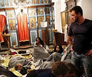 Όταν ο Αη Νικόλας ζήτησε από τον Κοσμά να ανοίξει το ναό για τους πρόσφυγες
