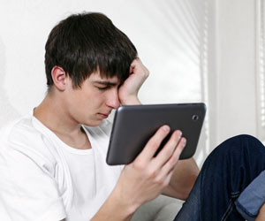 Έφηβοι, άγχος, τραύμα και κοινωνικά δίκτυα