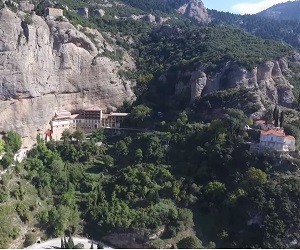 Εναέριο βίντεο για τις Ιερές Μονές Μεγάλου Σπηλαίου και Αγίας Λαύρας