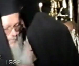 Βίντεο με ασπασμό μεταξύ Οσίου Παϊσίου και Οικουμενικού Πατριάρχη!