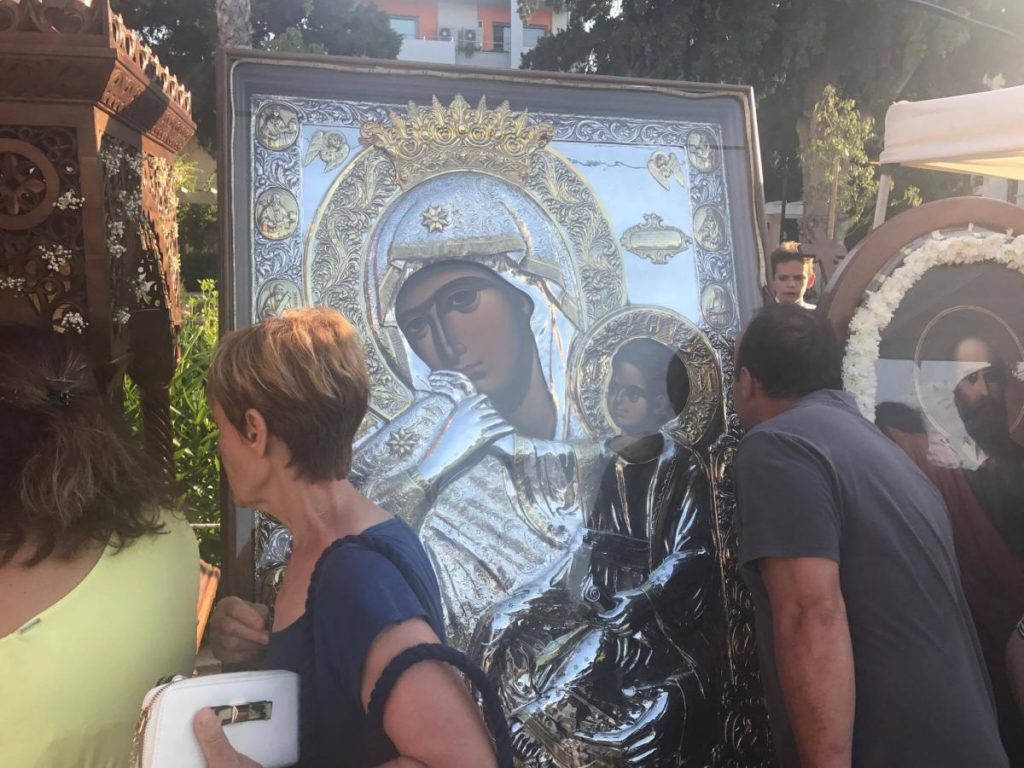 Εορτή του Απ. Παύλου στην Κόρινθο: Υποδοχή Παναγίας Παραμυθίας, Πολυαρχιερατικός Εσπερινός & Λιτανεία (28 Ιουνίου 2017)