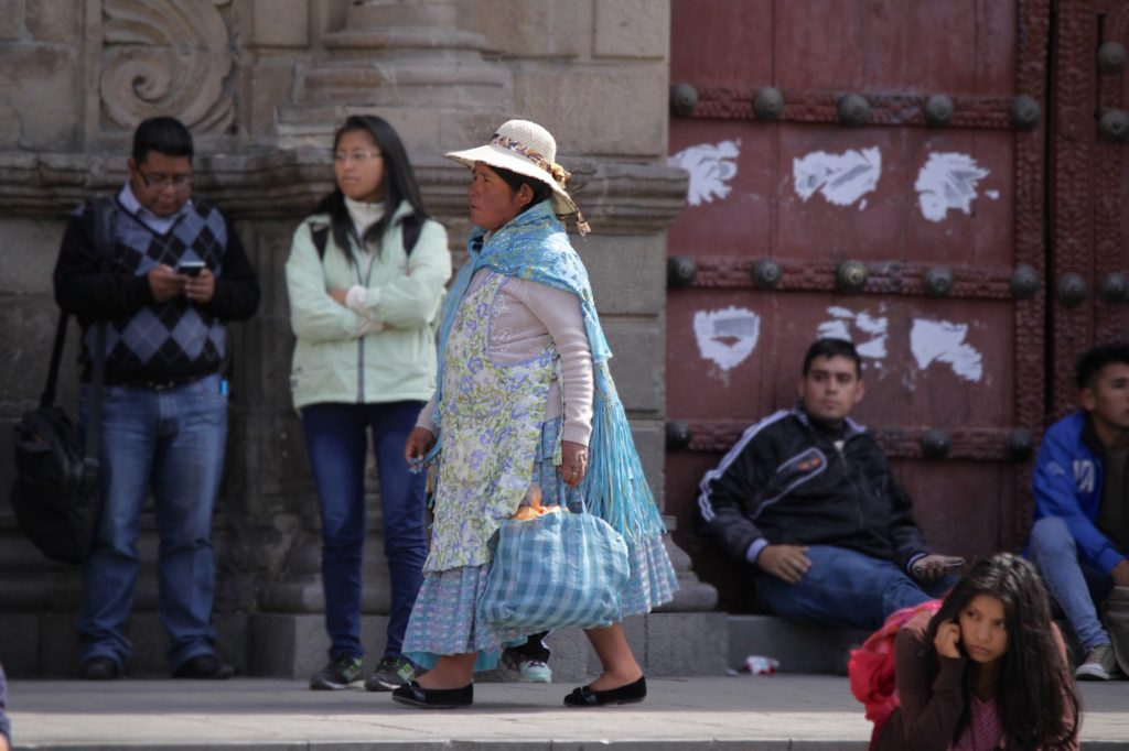 Του Κόσμου τα Γυρίσματα – Λα Πας, πρωτεύουσα της Βολιβίας.