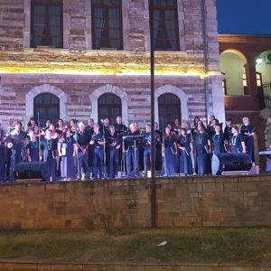 Εκπληκτική συναυλία από τα χορωδιακά σχήματα του  Δημοτικού Ωδείου Πολυγύρου