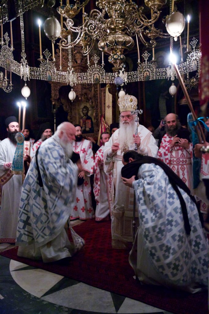 Άγιον Όρος: Ι. Μ. Παντοκράτορος – Πανηγυρική Αρχιερατική Λειτουργία