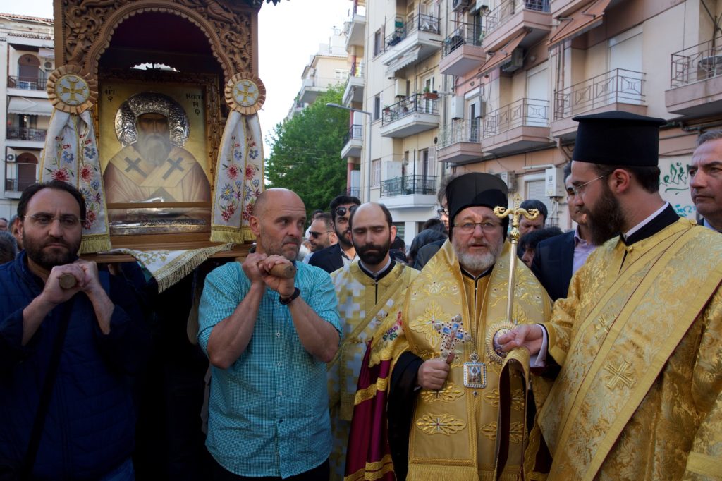 Ο Άγιος Νεκτάριος  στην πόλη της Θεσσαλονίκης, στον Ιερό Ναό της Παναγίας Λαοδηγητρίας