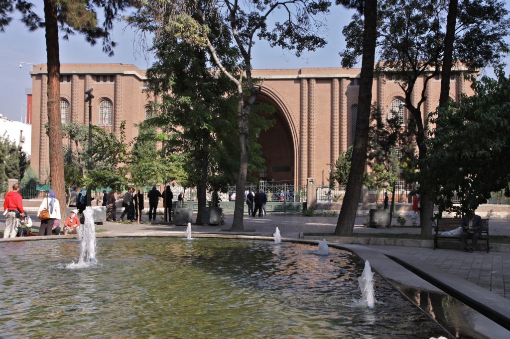 Του κόσμου τα γυρίσματα – Περσία – Τεχεράνη