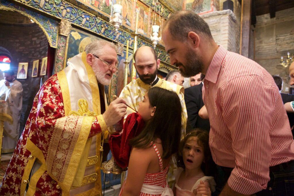 Ο Αρχιεπίσκοπος Αμερικής κ. Ελπιδοφόρος Κυριακή της Πεντηκοστής στην Μονή Βλατάδων