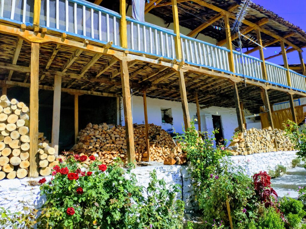 Μακεδονική αρχιτεκτονική παράδοση στο Άνω Γαρέφι της Αλμωπίας