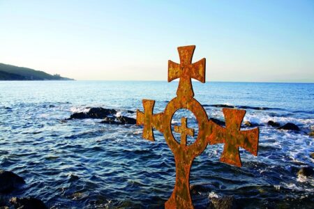 «Ο σταυρός στη γη του Αγίου Όρους»