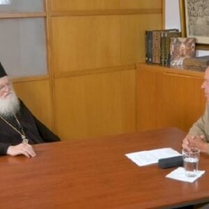 «Εμείς και οι άλλοι: Κοσμικοί και μοναχοί» με καλεσμένο τον Γέροντα Εφραίμ σήμερα στην pemptousia.tv